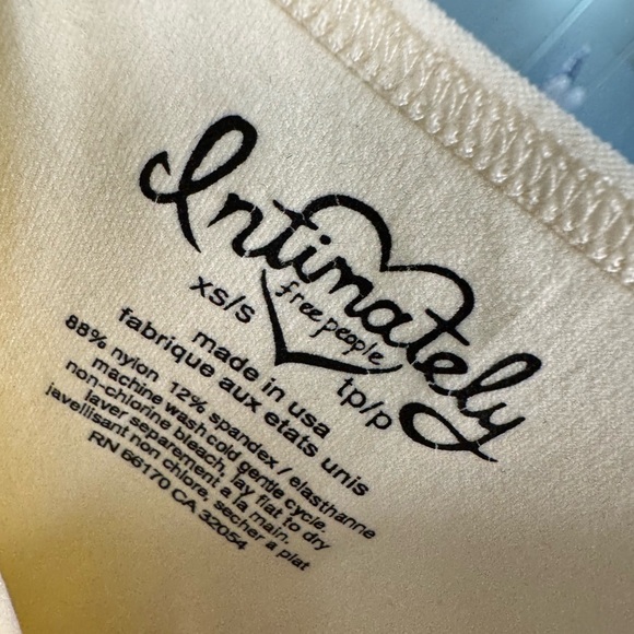 NWOT Free People Intimately Seamless Slip - Cream - XS/S - Picture 13 of 13